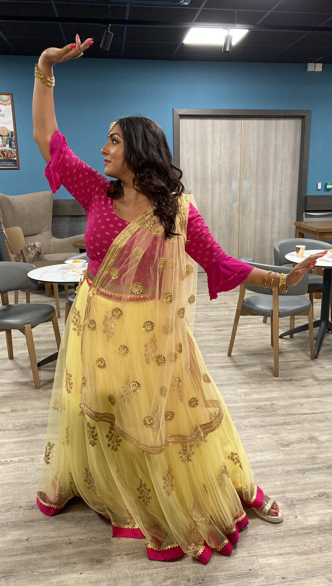 A great Bollywood and Delhi Gin Night at our Community Cafe in Littleover. Dancing, singing and fab Gin and Curry tastings <a href="/mycoopfood/">Central Co-op Food</a>  @PaulalanDennis <a href="/CoopElaine/">Elaine Dean 🌹💚🇺🇦</a> @JaneAveryBohen <a href="/JoannaWestUK/">Joanna West 🐝 🌹 ✊🧶 🇵🇱</a> <a href="/NatalieeeeSmith/">Natalie Smith</a>