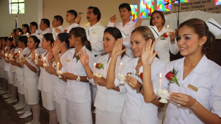 “Le debo mi éxito a esto: nunca di ni acepté una excusa”, Florence Nightingale. #DíaDeLaEnfermería #CubaPorLaVida #CubaCoopera <a href="/cubacooperaven/">Brigada Médica Cubana en Venezuela</a> <a href="/MINSAPCuba/">Ministerio de Salud Pública de Cuba</a> <a href="/PardoRegla/">Regla Angulo Pardo</a> <a href="/japortalmiranda/">José Angel Portal Miranda</a>