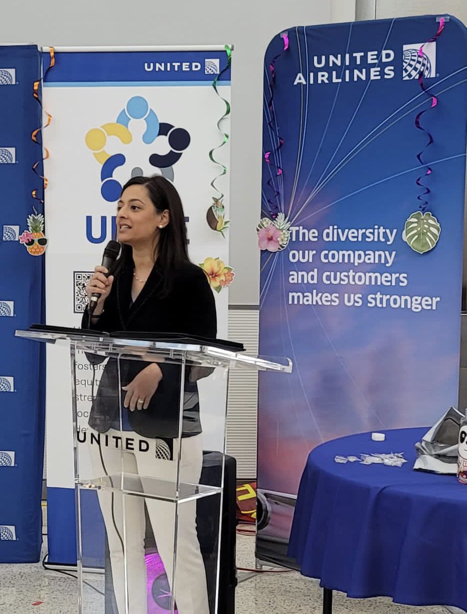 RabeeaCollier's tweet photo. Thank you @united for celebrating AAPI month and including me at the Unite BRG Houston Chapter’s National AAPI Hertiage Celebration. #AAPIHeritageMonth #UnitedAirlines https://t.co/Orjn7F66bt