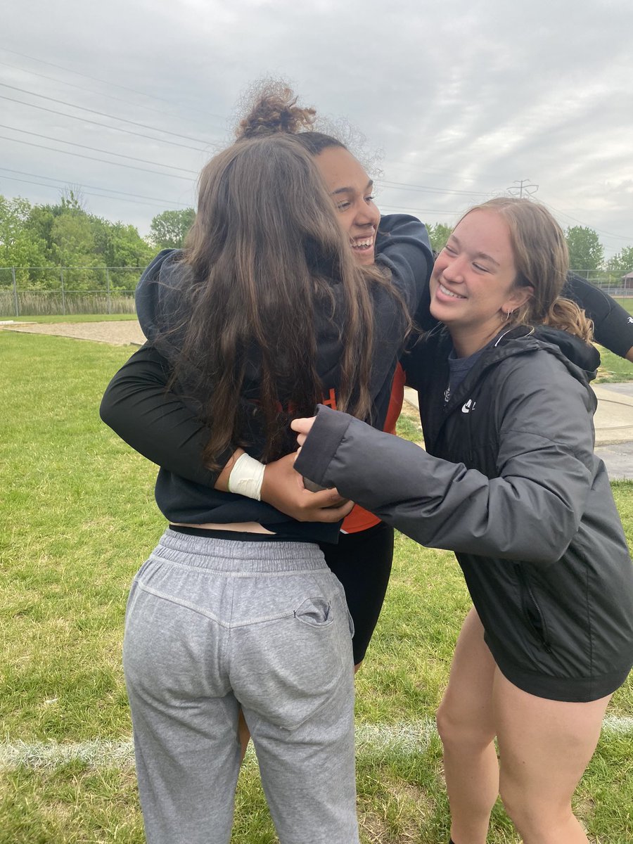 Kathy Thayer tweet media