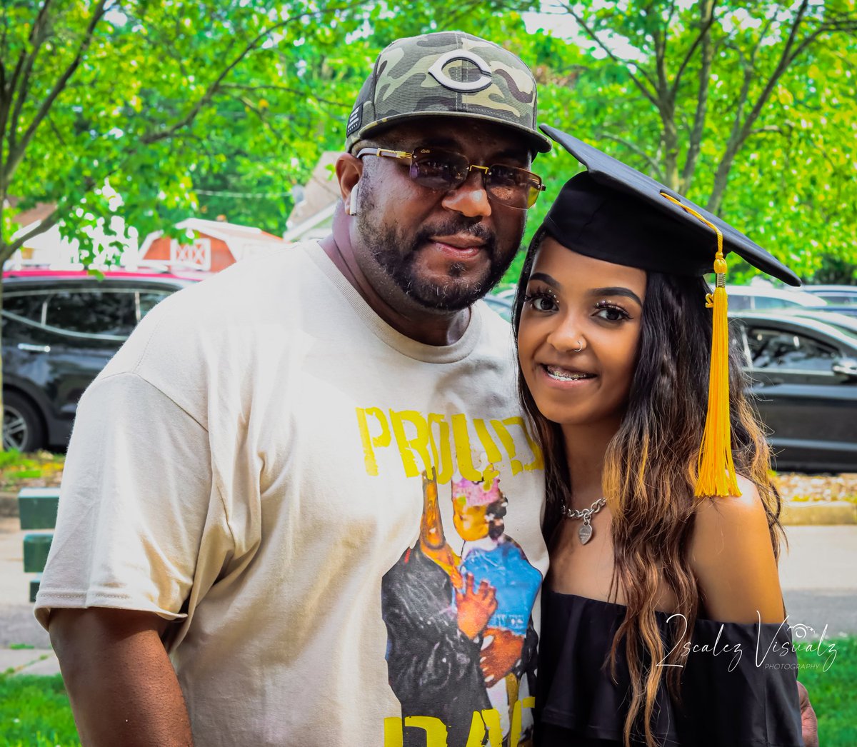 shotsby2scalez's tweet photo. CSU Graduation Family Gathering (sneak peeks) πππΈ
IG: @2scalez_visualz
#PortraitPhotography #Canon #CSU #Graduation #Congratulations #2scalezVisualz https://t.co/gAQoaNBlck