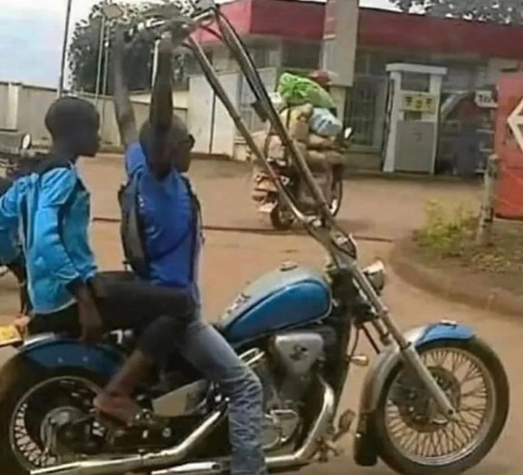 Angolan Twitter angolanos fora de contexto on Twitter: