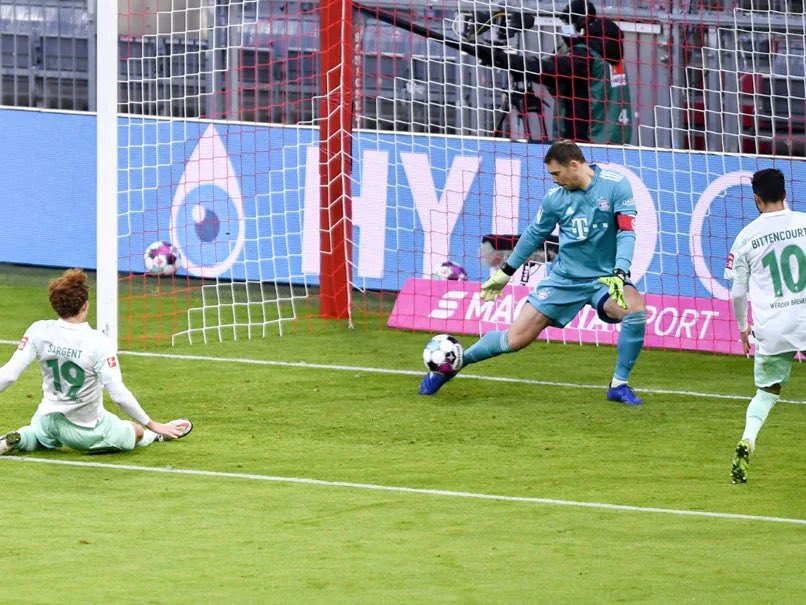 enddthis's tweet photo. Kevin Trapp tonight #EuropaLeagueFinal https://t.co/EroPUKo4Db