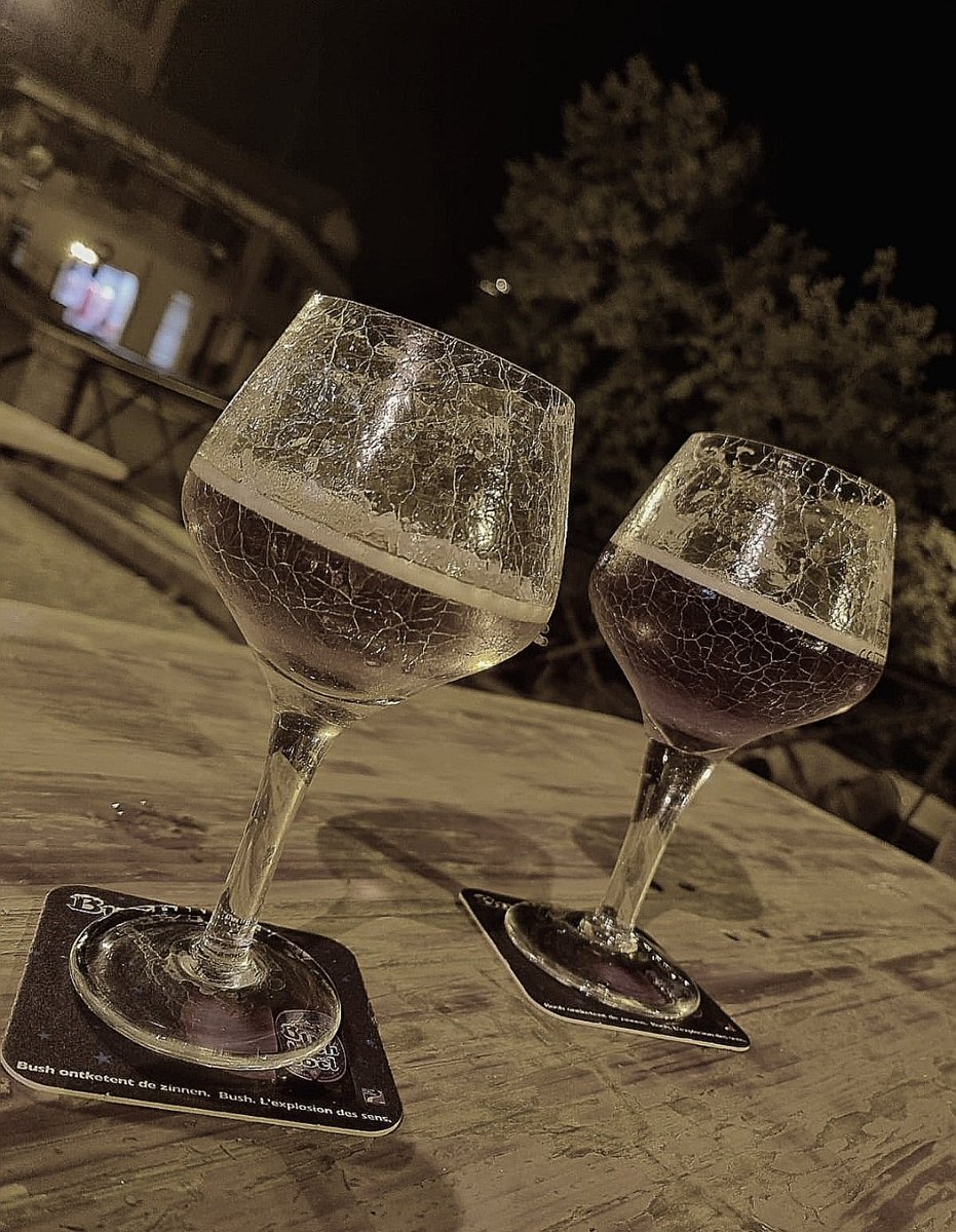 21Andrea69's tweet photo. Ci sono foto in bianco e nero così piene di colori ......
#castelfidardo #life #thanks #colors #love #rebirth #beer #serata #maggio https://t.co/dwFlEYR7Br