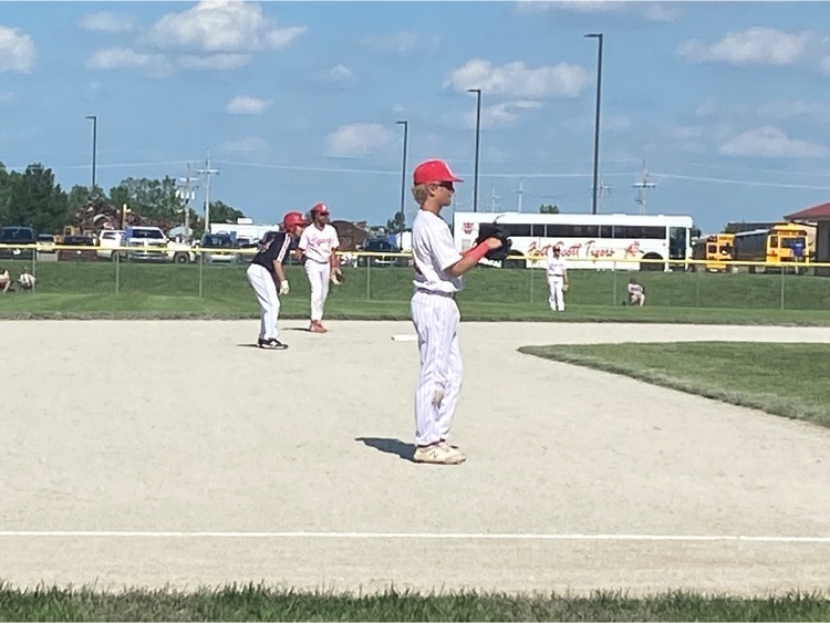 OHSActivities's tweet photo. Cyclones win it on a walk off sac fly!!! Win 3-2. Will face the winner of Topeka Hayden vs Wamego in the nightcap.  LETS GO CYCLONES ⚾️ 1 WIN Away boys!!! https://t.co/cig9ea0odU