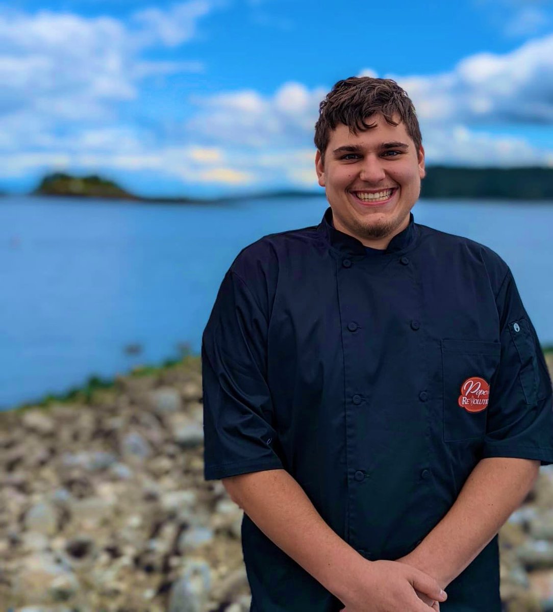 PopcornRev's tweet photo. All smiles today with the 🌞 out and my awesome new branded Chef shirt arrived! #Baseball #nanaimo #ycd #NightOwls #LocalBiz #goodeats #popcorn #popcornrevolution
#supportlocal #smallbusiness
#autism #autismemployment @pacificautism https://t.co/6WrzazAY1B