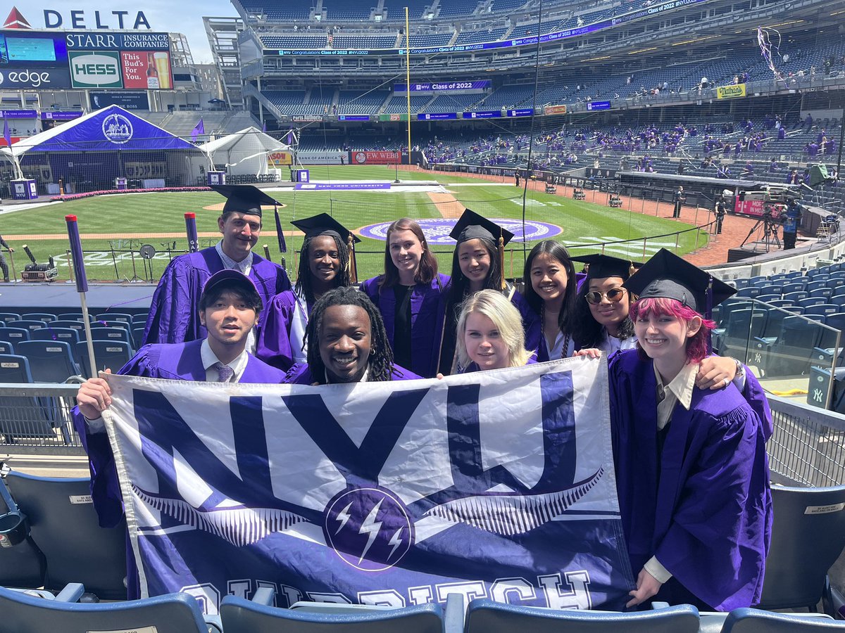 congrats to our seniors (and dr taylor swift) <3333