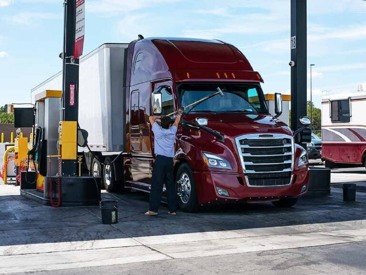 Go By Truck tweet media