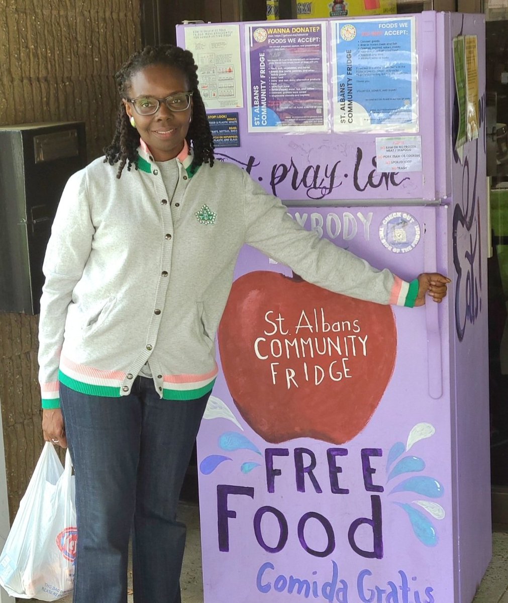 EpsilonPiOmega's tweet photo. Please join Alpha Kappa Alpha Sorority Epsilon Pi Omega chapter as we PACK THE FRIDGE 2022 at the Ozone Park/ Richmond Hill Community Fridge this Saturday!
#72YearsServingQueens
#QueensAKAs #CommunityService #CommunityFridges #EpicEPiO https://t.co/XXYcviVvYS