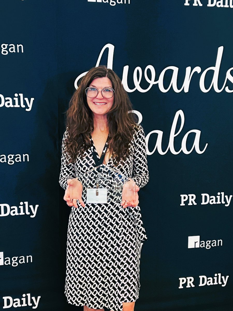 🥇 Liaison named Boutique Agency of the Year 🥇

We’ve worked in this industry for over 22 years and now, as powerful companies shift their focus to 3D, we’re excited to see the rest of the world catch up.

Side note: it's HARD to photograph glass awards!