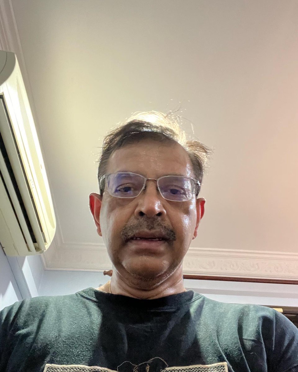 drsselva's tweet photo. D28 4 km in 34 mins. Completed 4 weeks of daily non stop running. Difficult run today after 13 hrs of operating yesterday. Started slowly and finished well. Now to look forward to the next 28 days. https://t.co/nVlRscAGNp