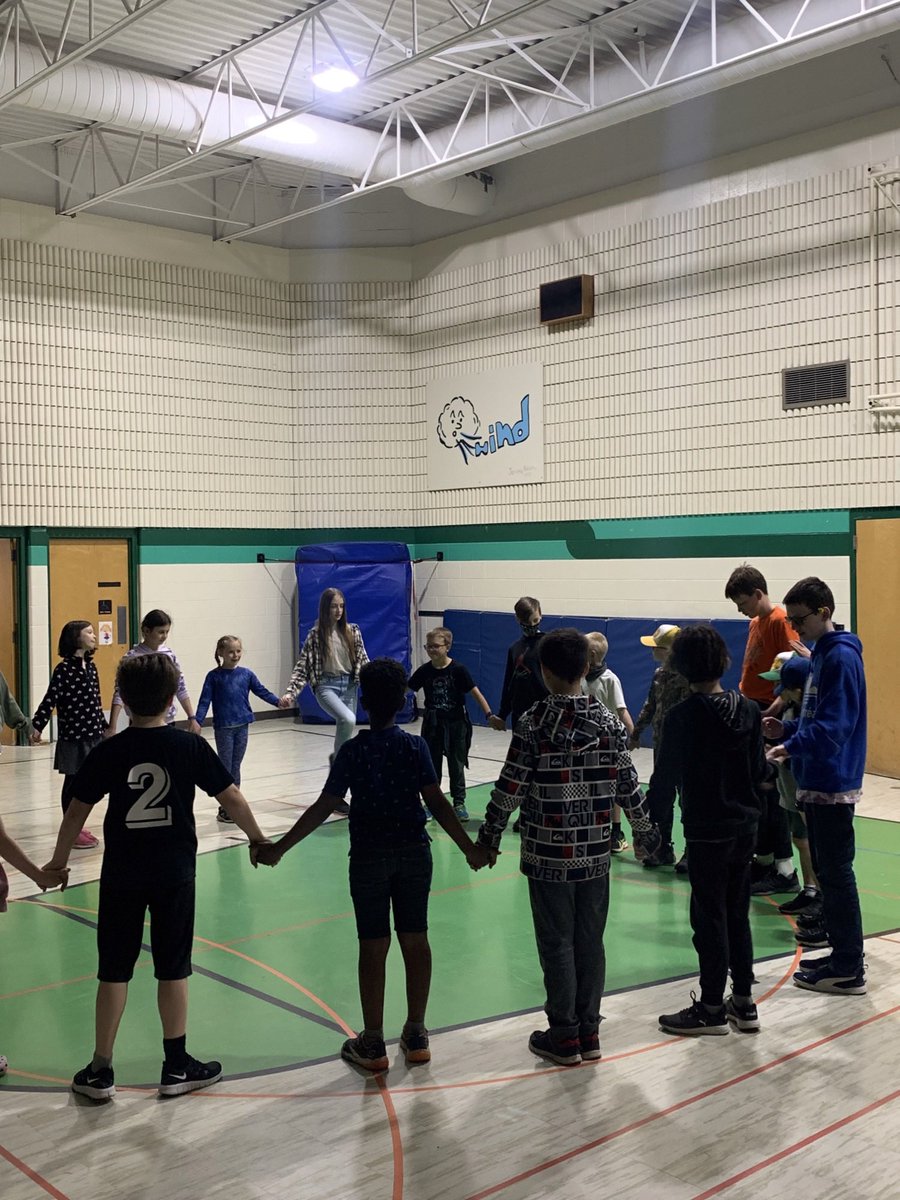 EcoleOBR's tweet photo. Indigenous Games Day was a huge success! Merci aux étudiants de 8e année! Weather was perfect and there was a lot of action and learning. Bravo! @GSCSNews https://t.co/olluKTHpen