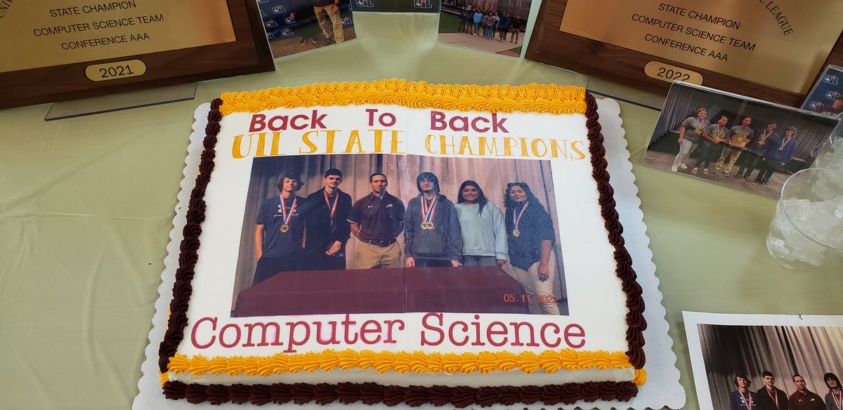 UIL Computer Science Back-to-Back 3A State Champions honored at reception.  <a href="/uiltexas/">Texas UIL</a> @fairfield_hs <a href="/FairfieldISD/">Fairfield ISD</a> <a href="/mrdavisfhs/">Davin Davis</a>