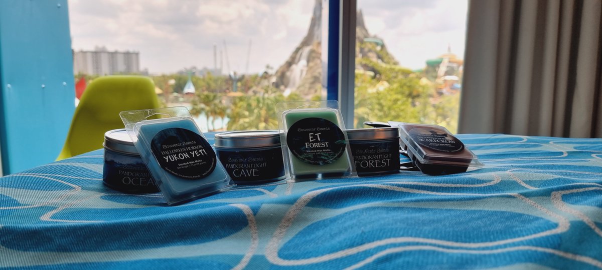 Really happy with my super quick <a href="/SouvenirScents/">Souvenir Scents</a> delivery. Can't wait to get them home