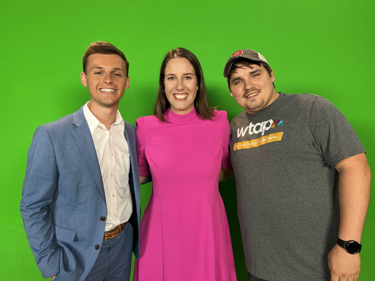 ZachMilesTV's tweet photo. The end of an era today 💔

Going to miss you tons in the morning, @hannahstutlerwx ! So proud of you! https://t.co/vLRpG4CmhY