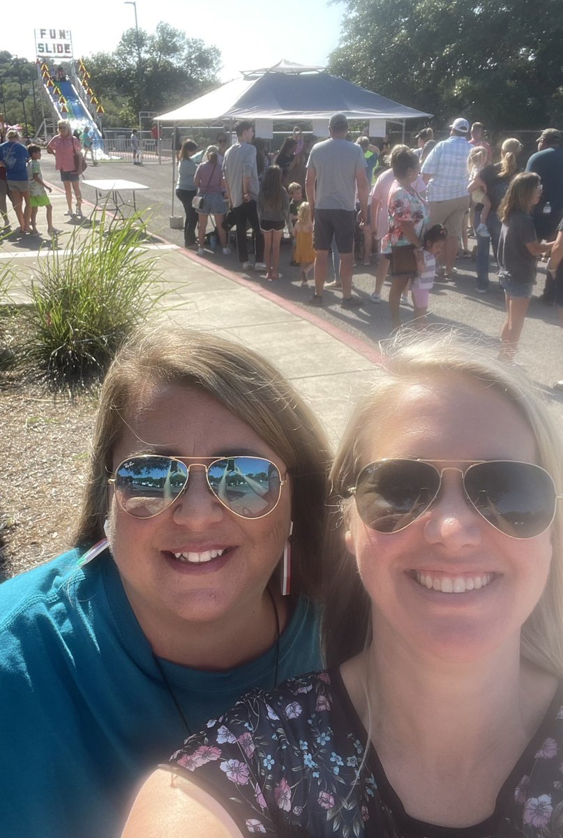dorothy_runyen's tweet photo. Truly LEGIT, end of year Carnival! Thank you to our amazing PTA for putting this all together! @ASES_Mavericks @JennHansen10 @shannaD4 @Maryblevins01 @kimstanley46 https://t.co/XNyWm82d0m