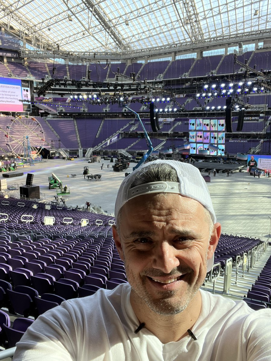 Gary Vaynerchuk tweet media
