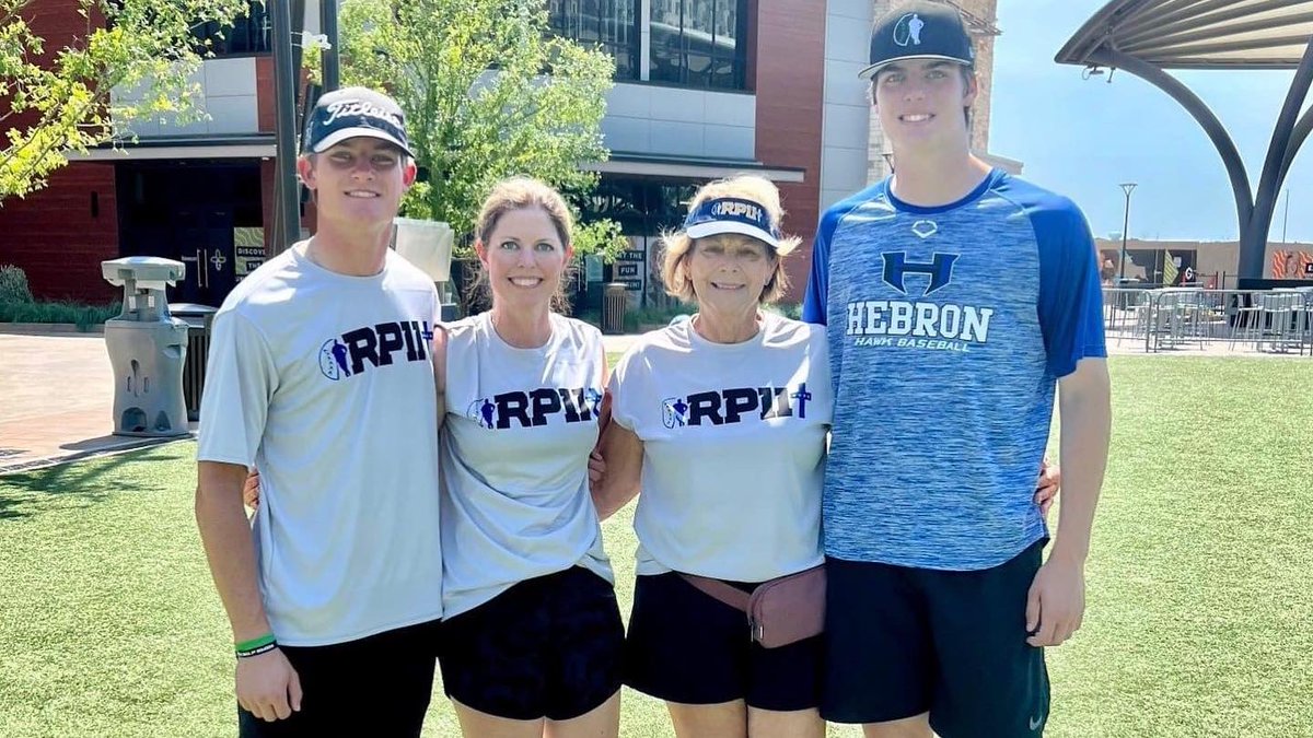 BaseballKeepers's tweet photo. 📷 | Keeper of The Game / @SCHEELS Clinic - Spring 2022. ⚾️🥎 See more photos on our Facebook. #keeperofthegame #rp11 https://t.co/6eEr7XZmfo