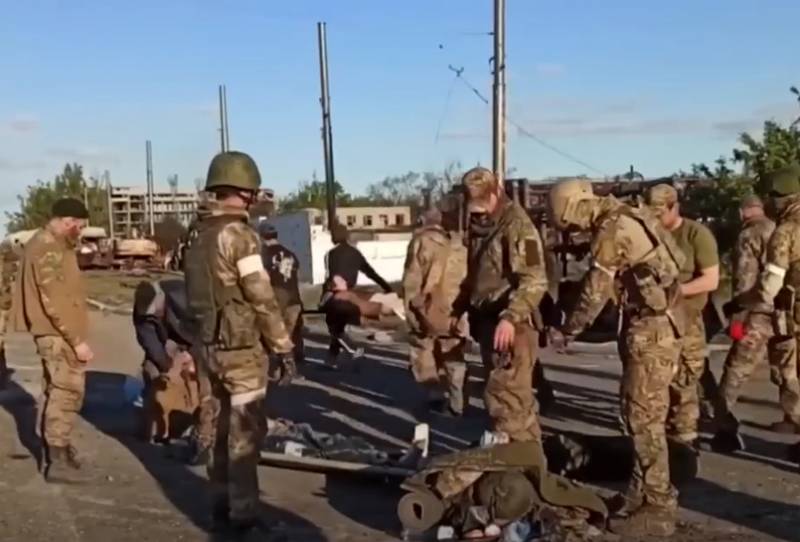 На заводе «Азовстали» в плен сдались ещё почти 800 боевиков, в СИЗО начали давать показания
topwar.ru/196487-na-zavo…