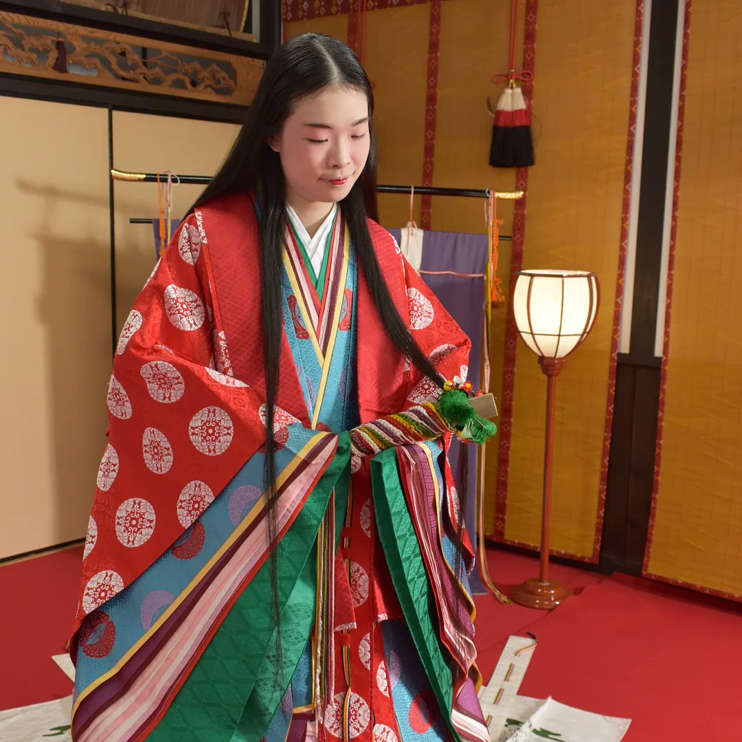 本日の #十二単体験 をすっごく楽しみにしていらっしゃったそう
