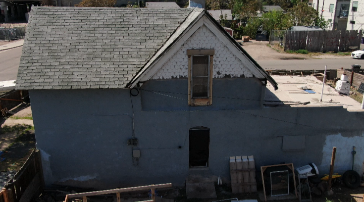 MarcSallinger's tweet image. It's no secret Denver's real estate market is crazy

Here are some of the wildest listings right now...

Some might say this property in the Highlands isnt worth $1.6 million. The sellers would argue it is

Listing agent told me they recently turned down an offer for $1.4 million