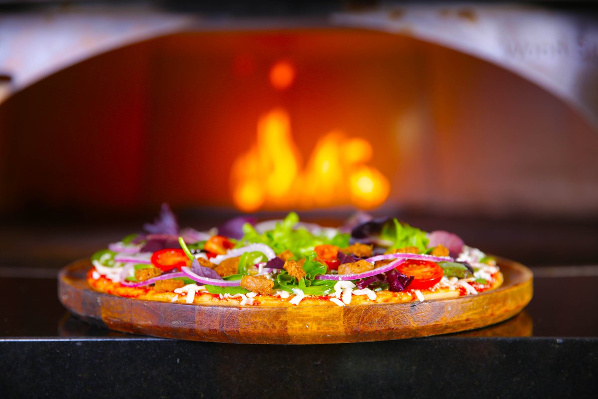 AvataraTweets's tweet photo. #foodie it's #wine Wednesday 50% off
 2 Sit Down locations Open: NW &amp; SW!
 #celiac #gfpizza  #organic
#yycgf  #glutenfree  #eatlocal  #local #guthealth #autoimmunedisease #HealthyFood #vegan #veganlife #veganism #glutenfree #winelover #pizza #yycfoodie
#vegetarian #WineWednesday https://t.co/KncOVTWQZf