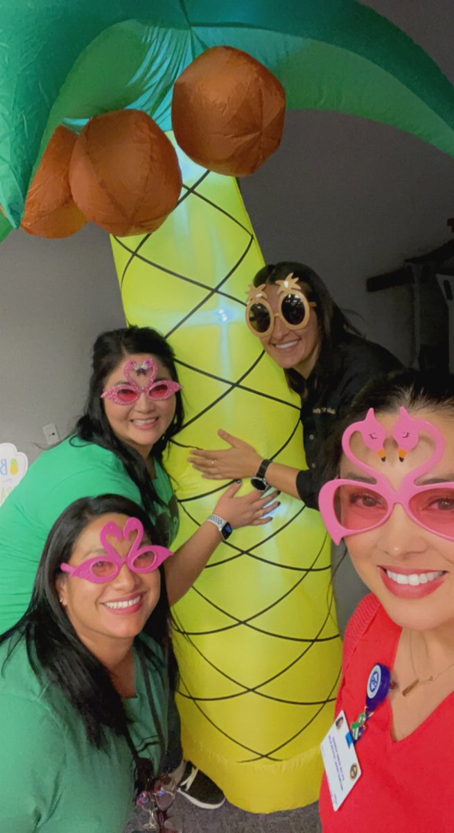 specialkmart34's tweet photo. #CIRCLEFUN with @sorianorocks @claudia041210 @mayorga_debbie #ClintPrek https://t.co/rEDUV60Ucc