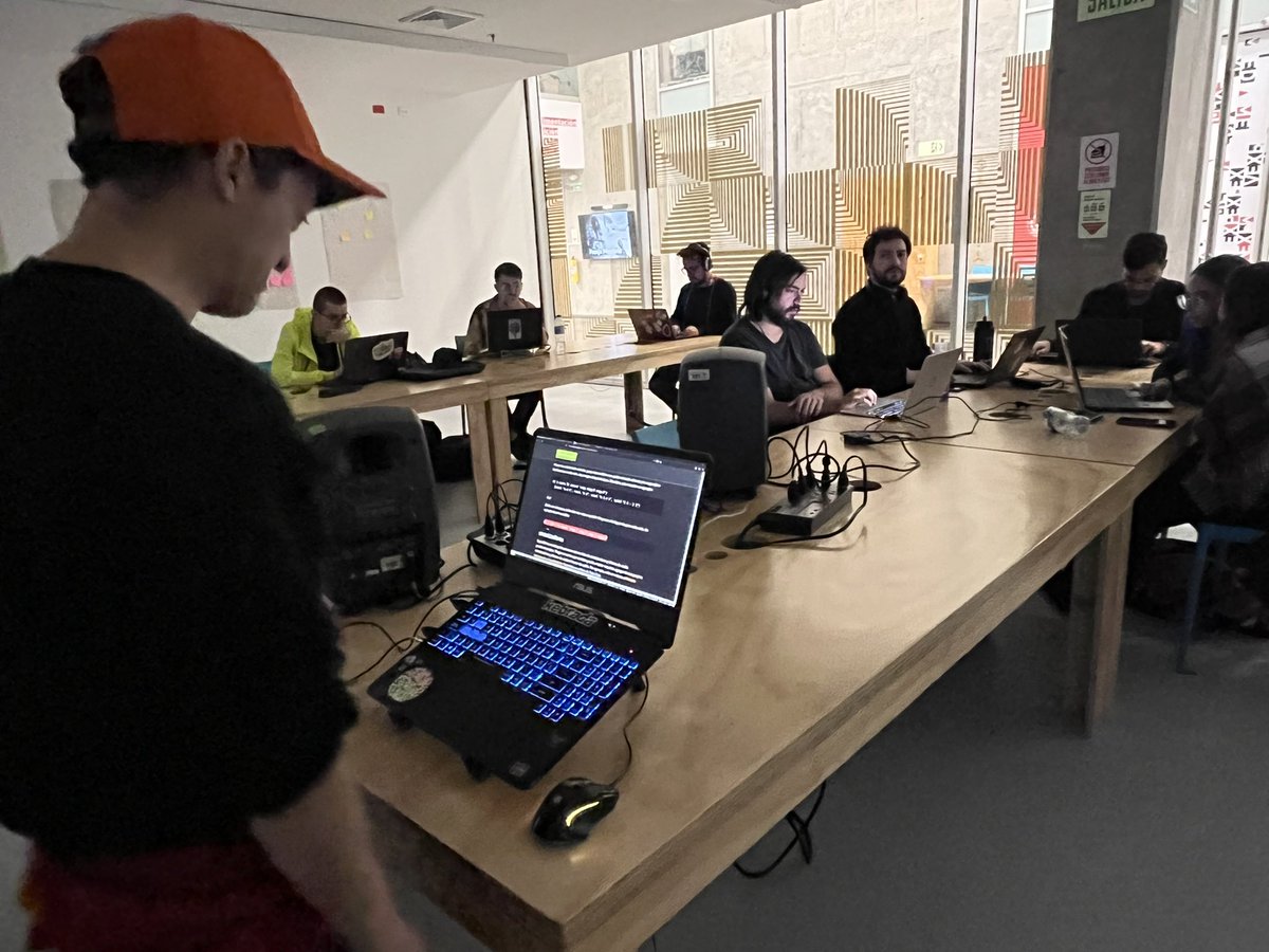 CinematecaBta's tweet photo. En la #MediaLabCinemateca se realizó el #MicroTaller Livecoding: Introducción a Tidal Cycles #MediaExp #NocheDeMuseos2 #ElPoderDeLosMuseos https://t.co/lZbQMjP1a8