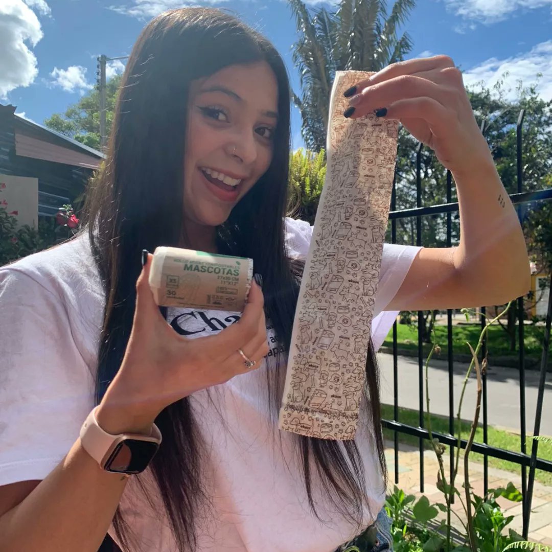 ArcaLuminosa's tweet photo. Kit #ChandaLover ✊🏻✨ con la compra de este kit nos ayudas a costear la alimentación mensual de nuestra Tripulación 🤞🏻💚. Adquiere estos súper productos por solo 70mil pesos 🎉🤯:
💚Camiseta Edición Chanda Lover 🐶
💚Un rollo de bolsas o cepillo de bambu 🤩 https://t.co/DuwKMLGDzV