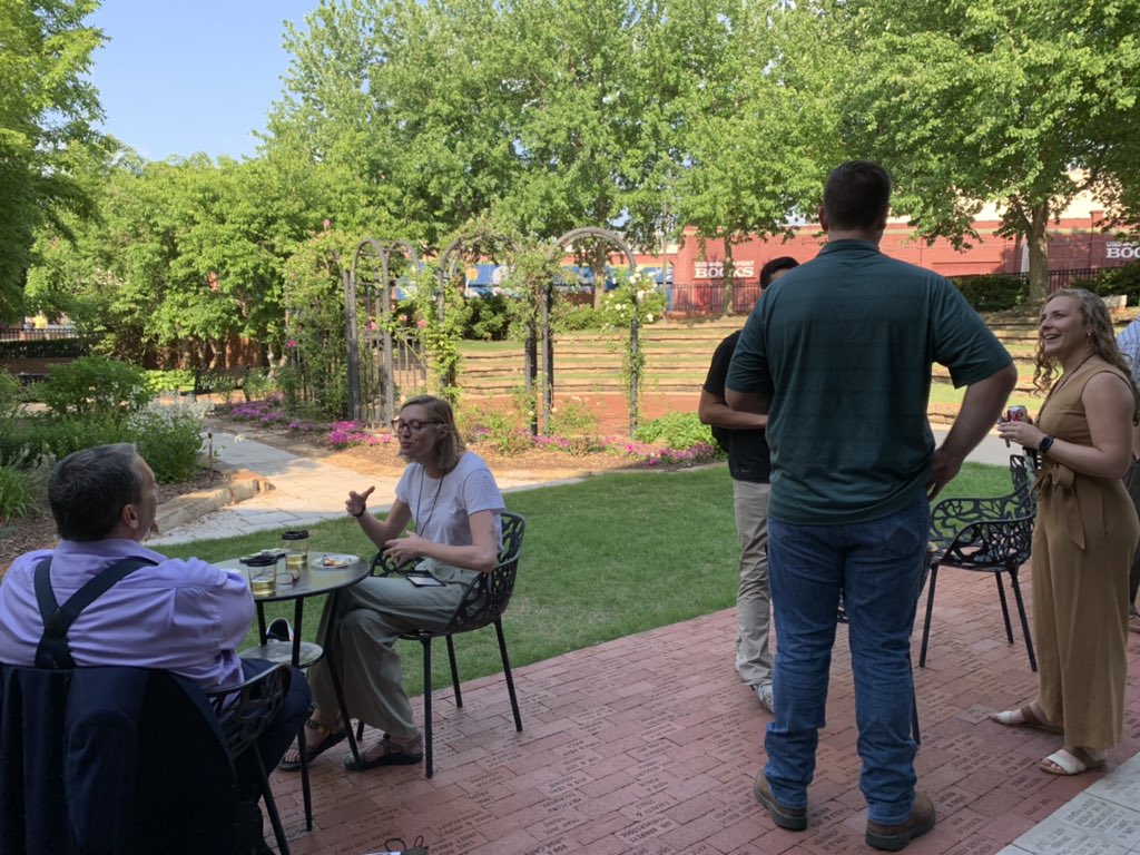 IAVMRegion6's tweet photo. It was a great Young Professionals Happy Hour at the @walton_arts Sudduth Garden Room thanks to support from @SimmonsBnkArena 🍷 See everyone tomorrow for the final day of the #IAVMRegion6 conference! #BlazeYourTrail https://t.co/osXsVELH7m