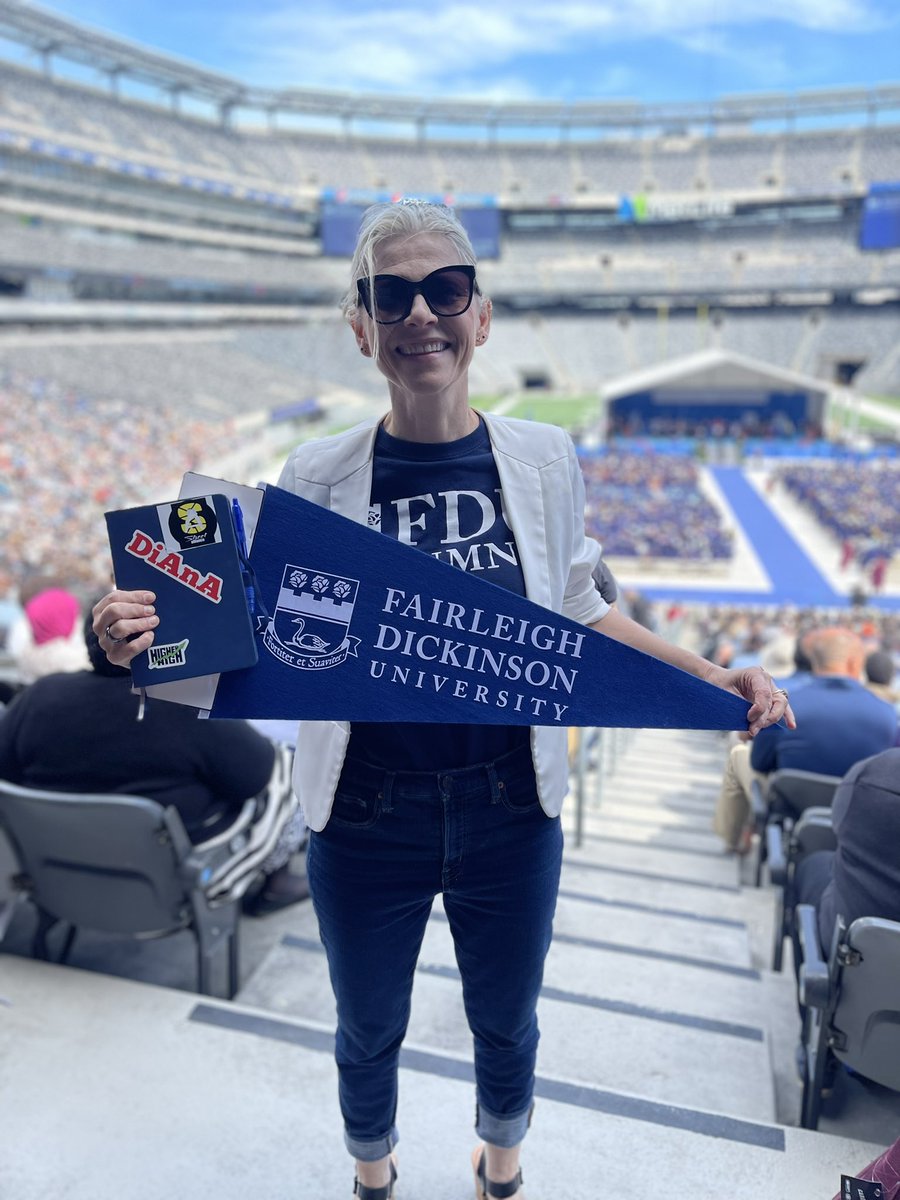 diana_mcelroy's tweet photo. Flashback of my gradation from @FDUWhatsNew today. Awesome event full of promise and excitement. https://t.co/kxachHFAcu