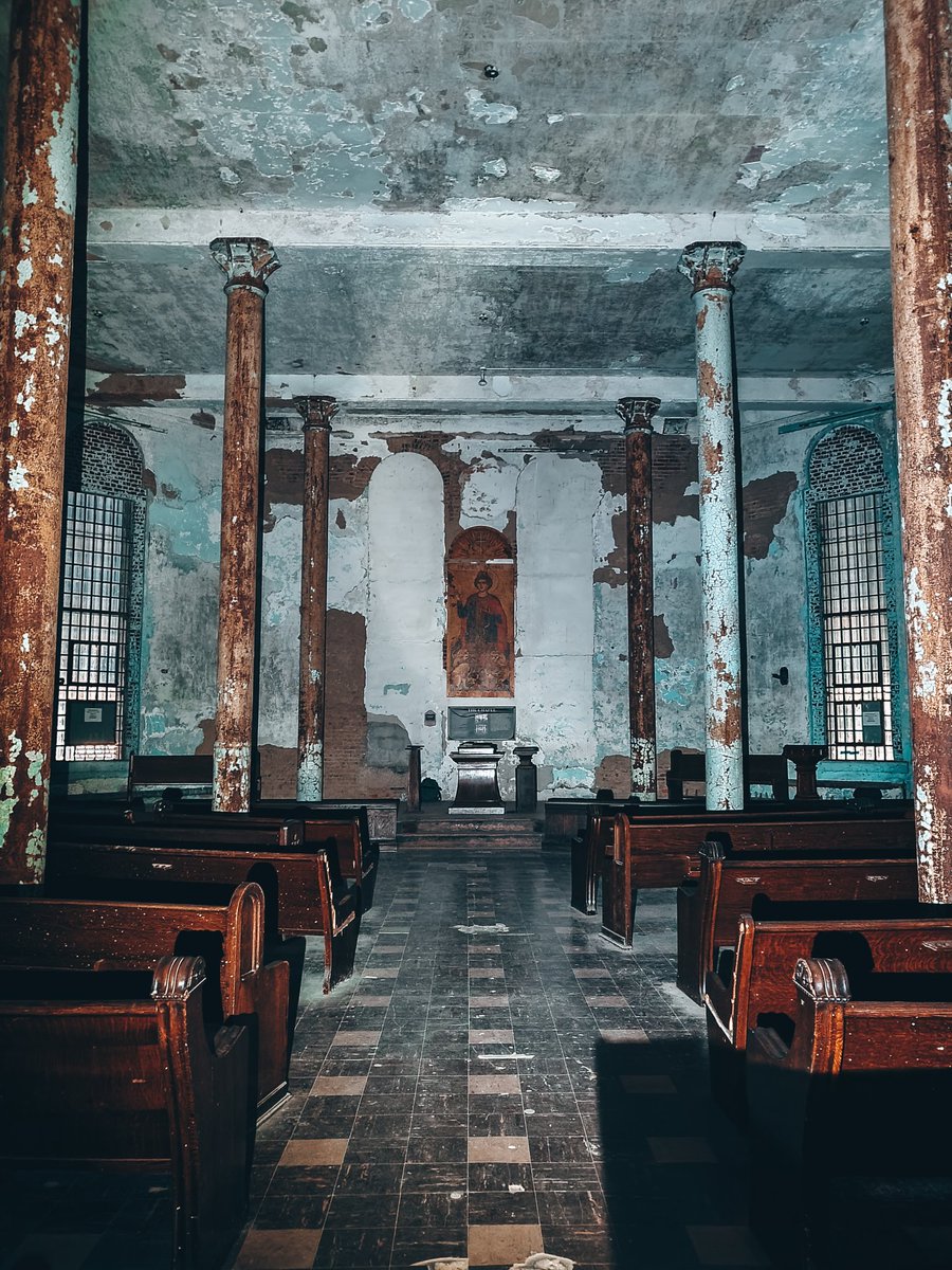 ThatNickMartin's tweet photo. The Chapel, The Ohio State Reformatory #Ohio #fujifilm
#photography
#urbanphotography https://t.co/hFp3xgS2Fo