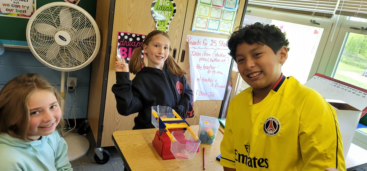 These fourth graders can balance anything!
#KESROCKSTARS