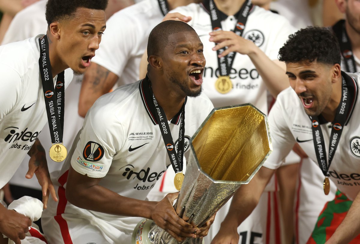 EuropaLeague's tweet photo. Moments to last a lifetime.

#UELfinal https://t.co/B06FHtIb2n