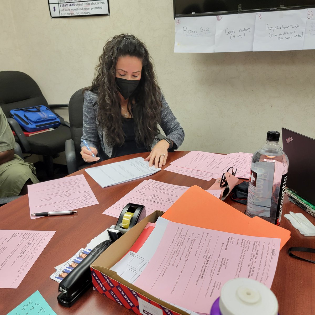 SweetScholars's tweet photo. No internet... no problem!  Our awesome Principal is hard at work preparing for our Love Club meeting this week. #ServantLeadership #NoSleepingOnTheJob #GoodOlFashionPencilPaper #NoTaskTooSmall #FalconsUnitedInExcellence @FalconsAvalon https://t.co/DMLCR7JGIc
