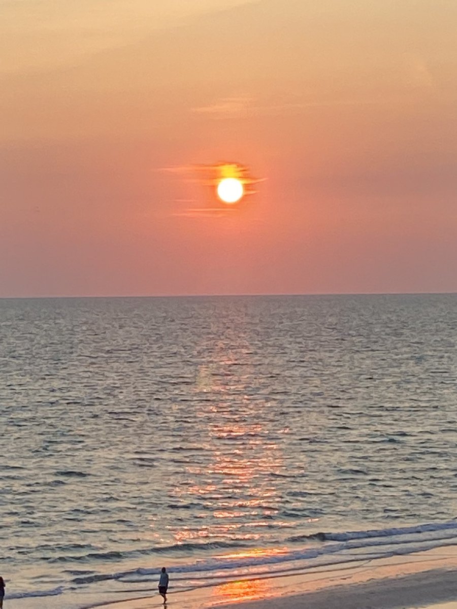 Sun setting in the Gulf of Mexico. @KimBatson66 and I are on our honeymoon in Florida!