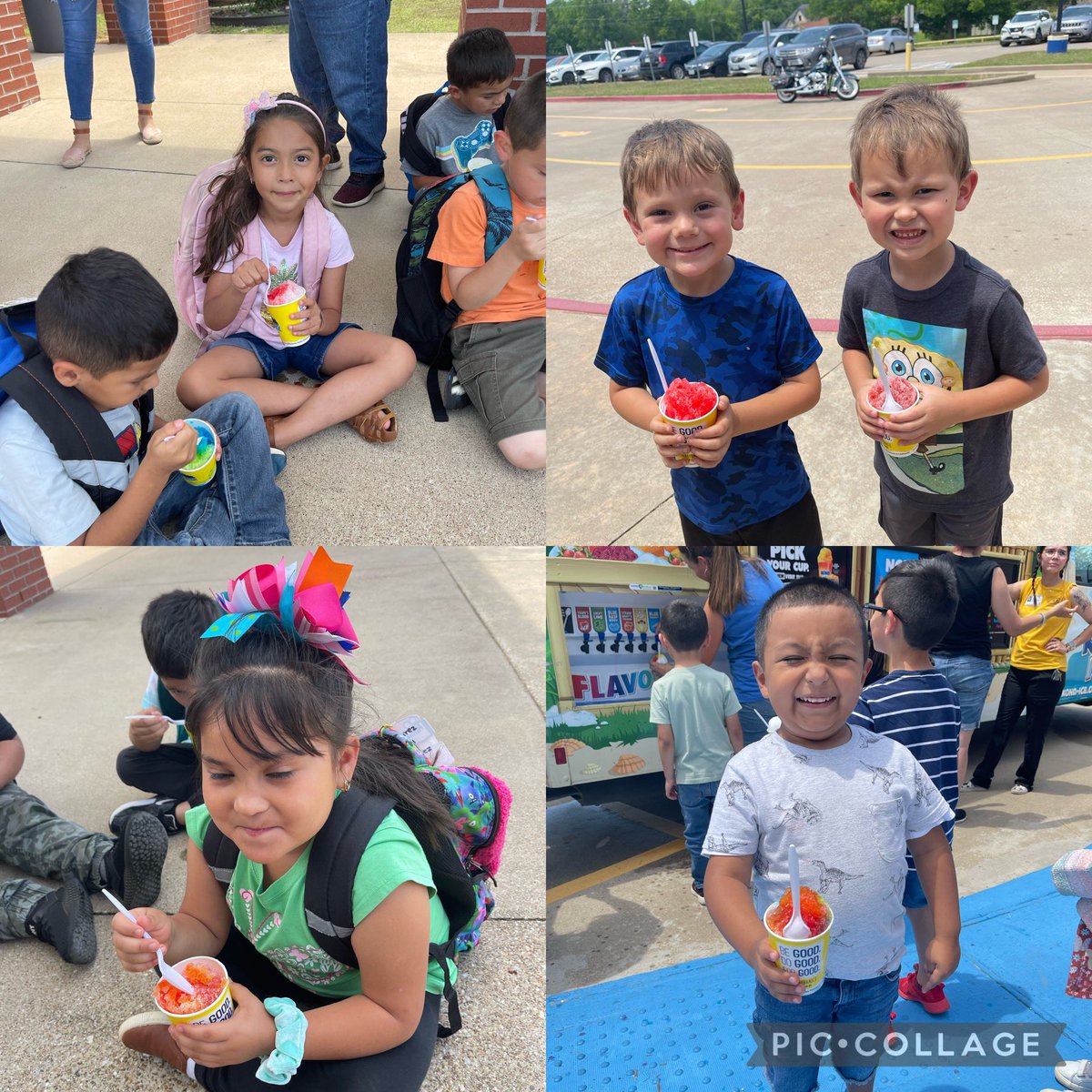 jackson_chisd's tweet photo. We’re so appreciative for Jackson PTO who love and adore our students and staff the way the these sweet women do (minus one Heather Williams). Our students and staff loved the sweet treat! #jacksonproud #jacksonpto @Carp_CHISD @Carp_CHISD https://t.co/Ob4UIZf6Pq