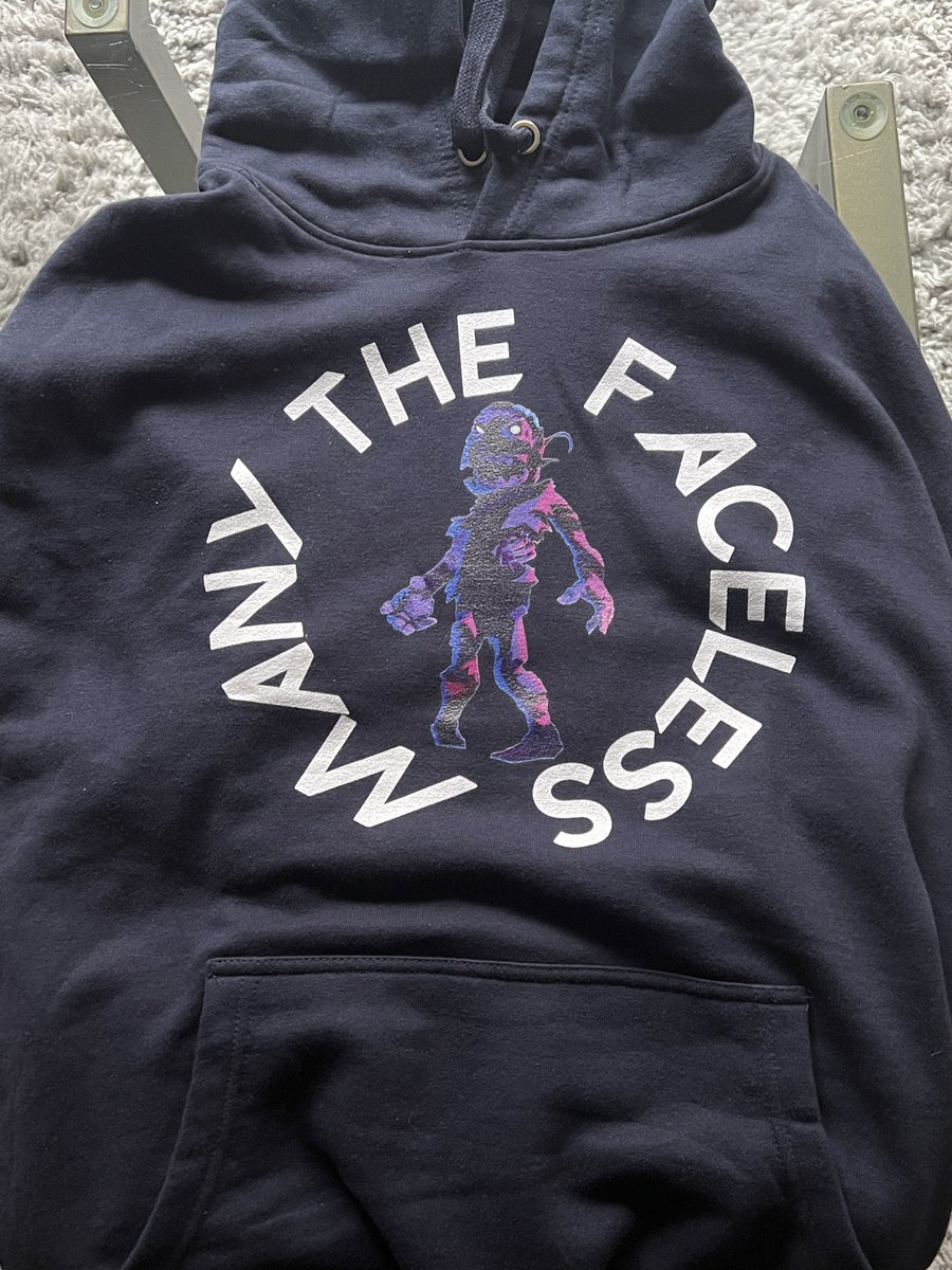 DBCrypt0's tweet photo. Was a great day thanks to @TheFacelessMany
Just for holding some bada$$ #NFTs I got this hoodie as well as a voucher for 1 $eGLD!
Oh yeah, and 2nd trait reveal for #TheCorrupted was today! 😈
#ElrondNFTs #missionLTC ⚡️ https://t.co/BpCfGrHBYf