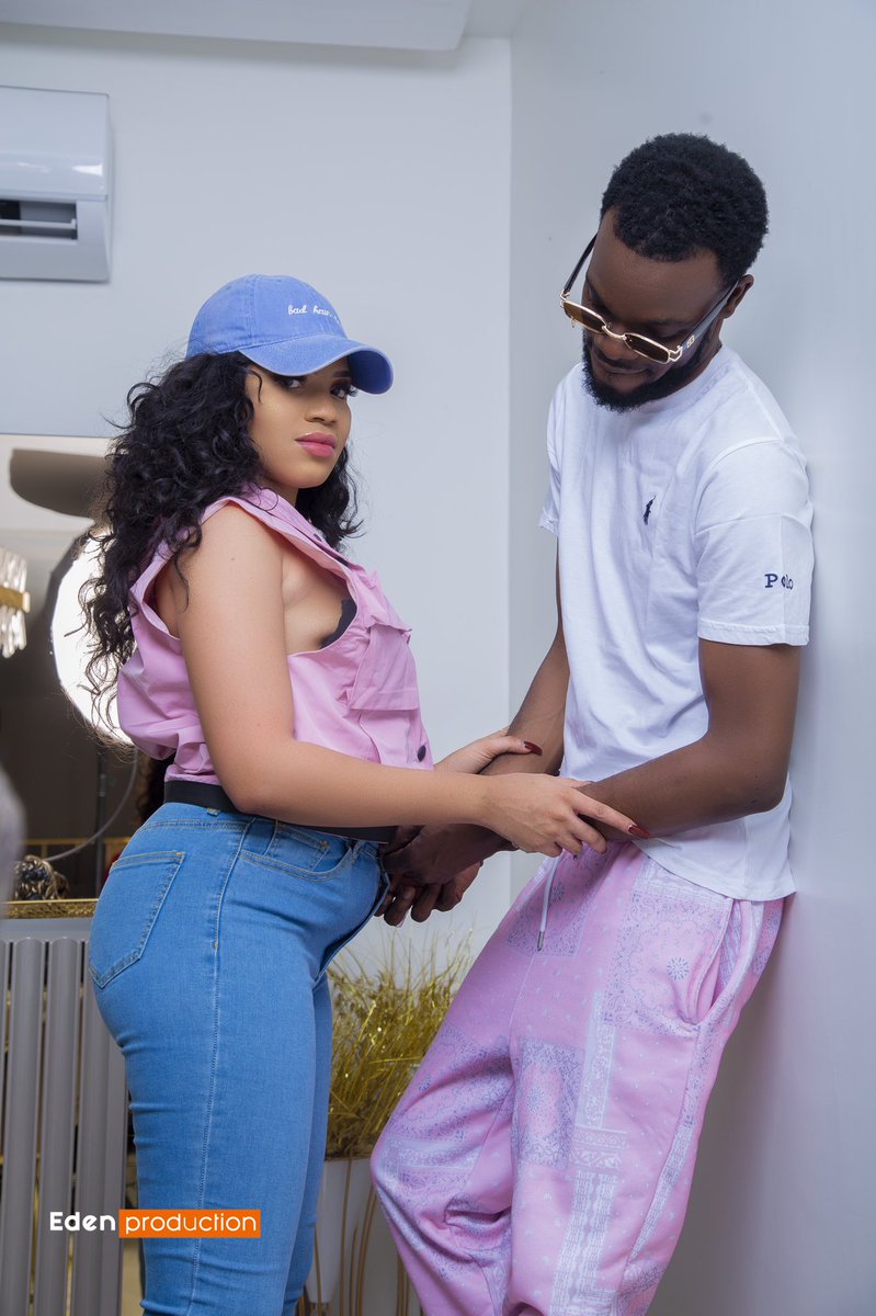 bambaedenprod's tweet photo. best couple Les wade @momowadeofficiel
Crédit : @bambaedenprod
Intagram : @edenprodution_lofficiel
#senegal #buzzsenegal
#mariage #wedding #weddingphotography #wedding photographier #mariage2020 #senegal🇸🇳 #galsen221 #photography #photo #BuzzedTwitter https://t.co/wwP4PA8Dk7