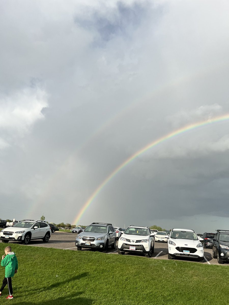 seegru's tweet photo. DOUBLE RAINBOW!!!! #doublerainbow https://t.co/psHsLxBjV3