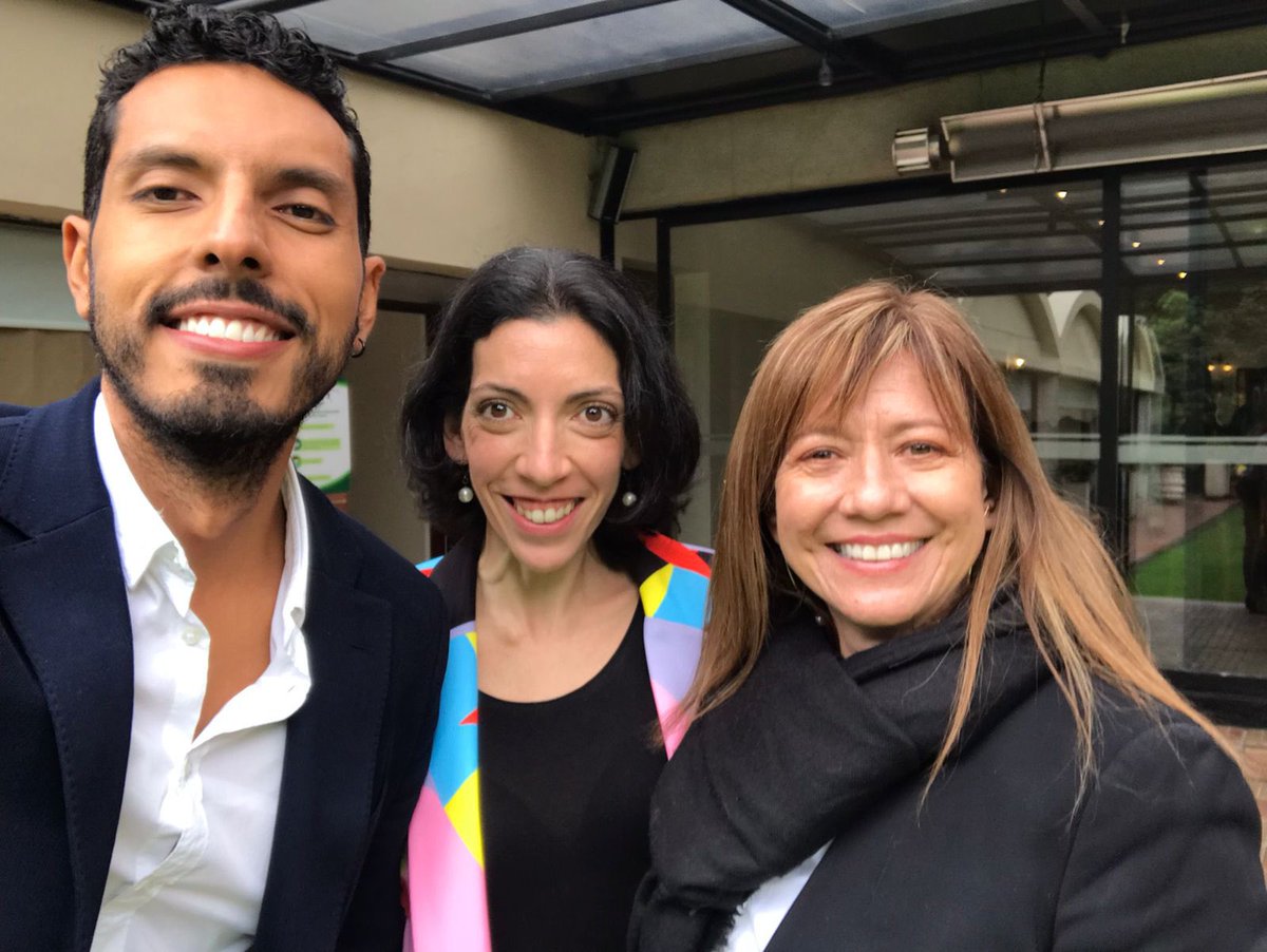 AsebiolA's tweet photo. Hoy tuvimos el honor de participar con amigos y expertos en la formulación del plan de acción para combatir el hambre en Colombia. Gracias @Abacocol @ANDI_Colombia @FNutresa @ColombiaCuida https://t.co/YTnbJAOhMu
