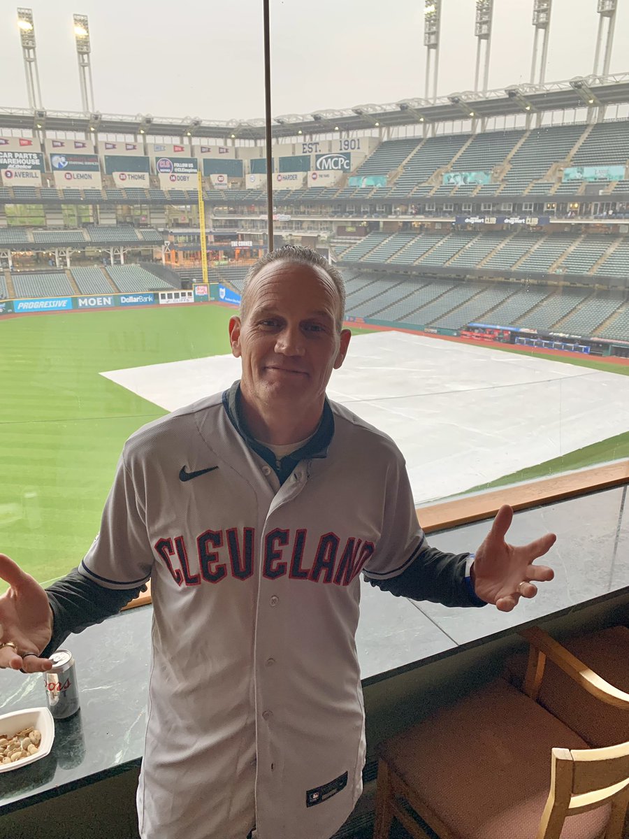 The plan was to throw out the first pitch at the <a href="/CleGuardians/">Cleveland Guardians</a> game with the <a href="/Ohio_pro_ffs/">Ohio Fire Fighters</a>.  Mother Nature had other ideas. Still a good night w good friends and @IAFFNewsDesk local leaders.