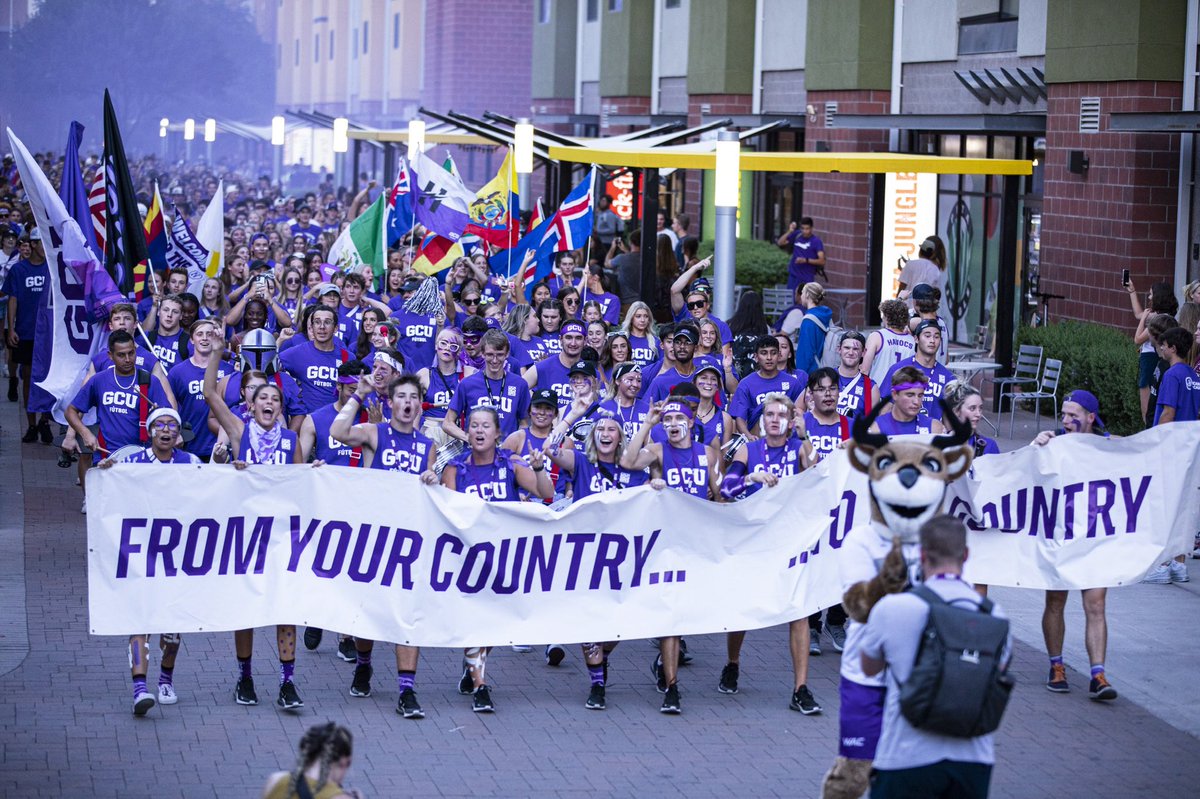 Appreciation post for the best student section in the country. 🔥🤘 #LopesUp