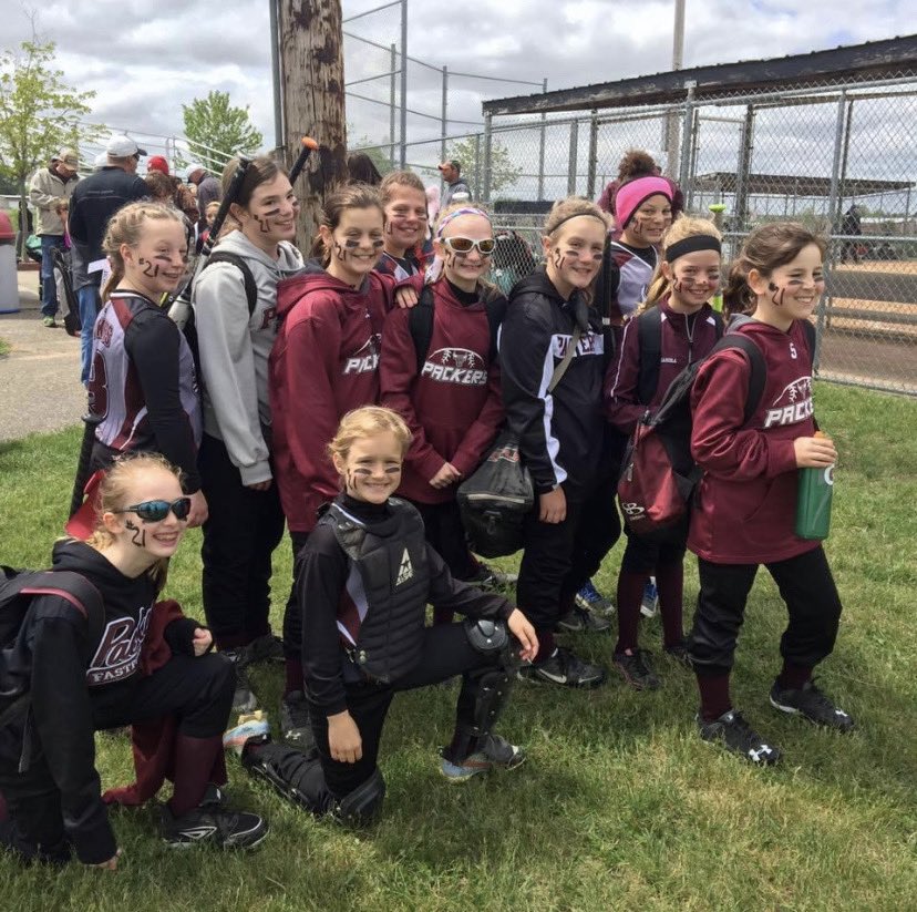 PackersSsp's tweet photo. Come celebrate our seniors tomorrow at 4:15pm at Harmon Field! #alwaysbeourbabies https://t.co/JGAPqmoLp5