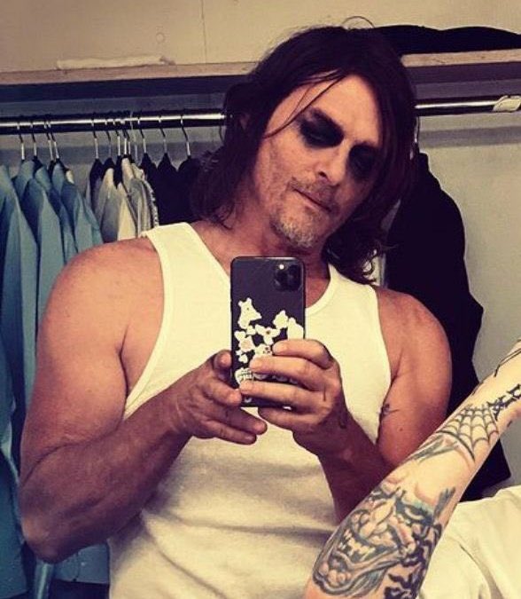D1LFCULT's tweet photo. the eyeliner…don’t do this to me rn… https://t.co/Bzfbl35rVv