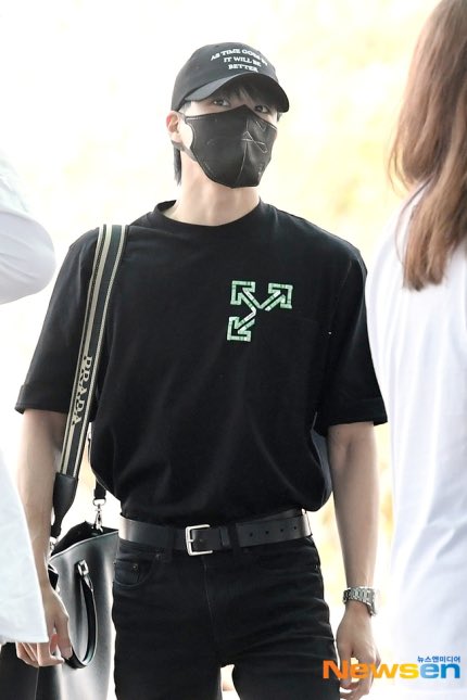 LJNFEED's tweet photo. NCT Dream #JENO, "The Man of the Men" https://t.co/7ce2TeJnMX