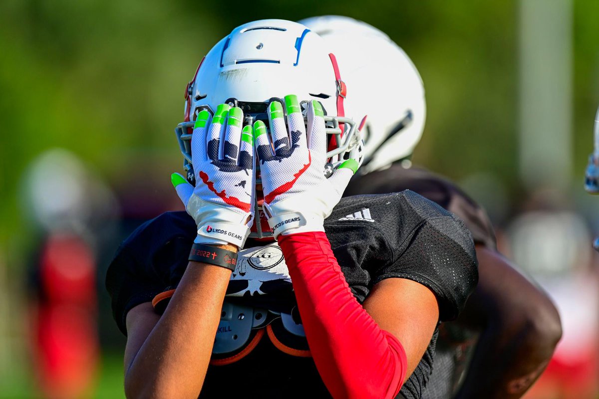 It's My Time! #NextUp #ChiefsNation  #SmallTownBoy #DreamChaser #NYtoFL  #TwoSportAthlete ⚪🔴🏈🔥 @FullRideChasers  @FootballGibbons  @ncsa