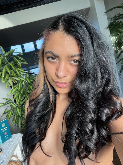 Happy Hump Day 💕 https://t.co/ucMVkU6BdP<a href="/tag/phmodelcontest"class="tags"><span>#phmodelcontest</span></a>