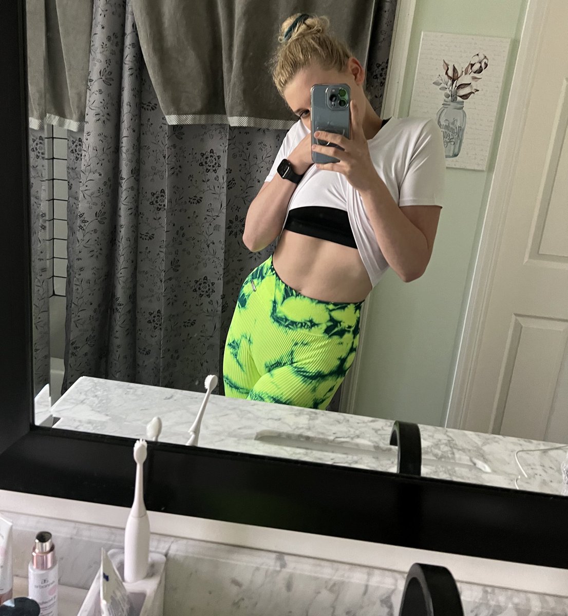 a_carrick's tweet photo. Progress is a journey… and sometimes it takes some older pics to remember how far you have come! Been making an effort to move my body on a daily basis. Although small, I’m noticing changes that are making the biggest difference in my health and self confidence! 🤍 https://t.co/C6tNnAgL8q
