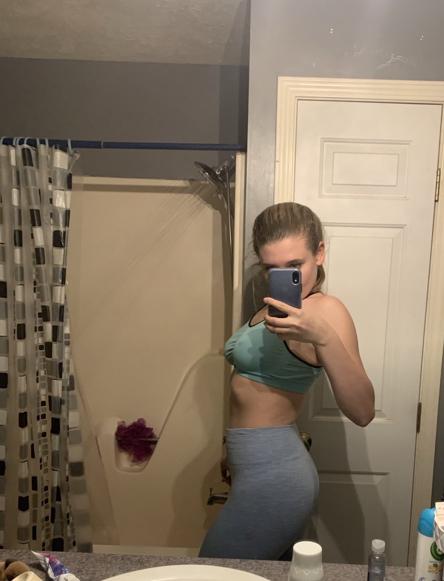 a_carrick's tweet photo. Progress is a journey… and sometimes it takes some older pics to remember how far you have come! Been making an effort to move my body on a daily basis. Although small, I’m noticing changes that are making the biggest difference in my health and self confidence! 🤍 https://t.co/C6tNnAgL8q